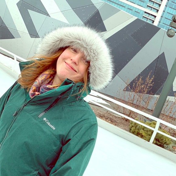 Meet your Posher, Amber - Picture 1 of 1